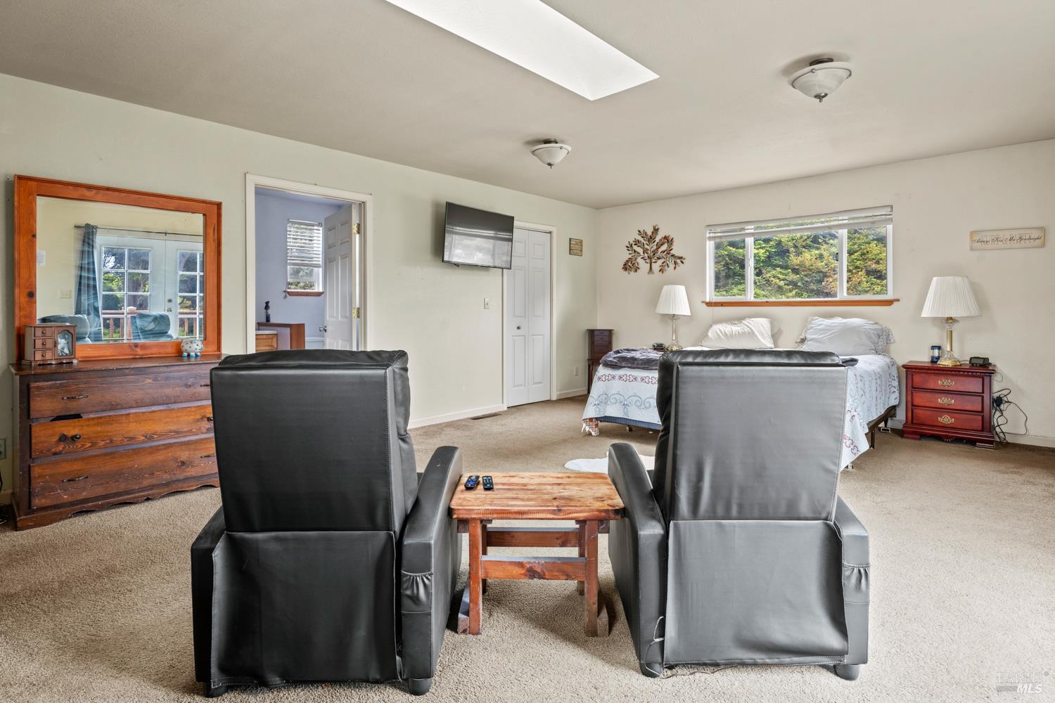 Detail Gallery Image 14 of 31 For 18520 Old Coast Hwy, Fort Bragg,  CA 95437 - 3 Beds | 2 Baths