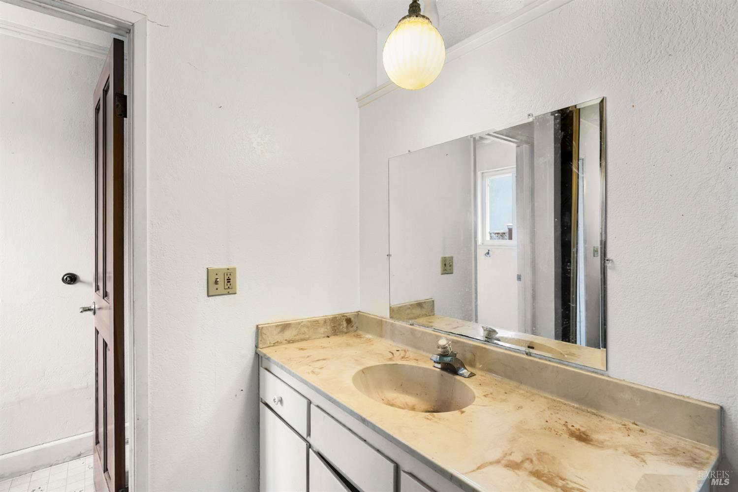 Detail Gallery Image 26 of 34 For 6048 Dawn Dr, Rohnert Park,  CA 94928 - 4 Beds | 3 Baths