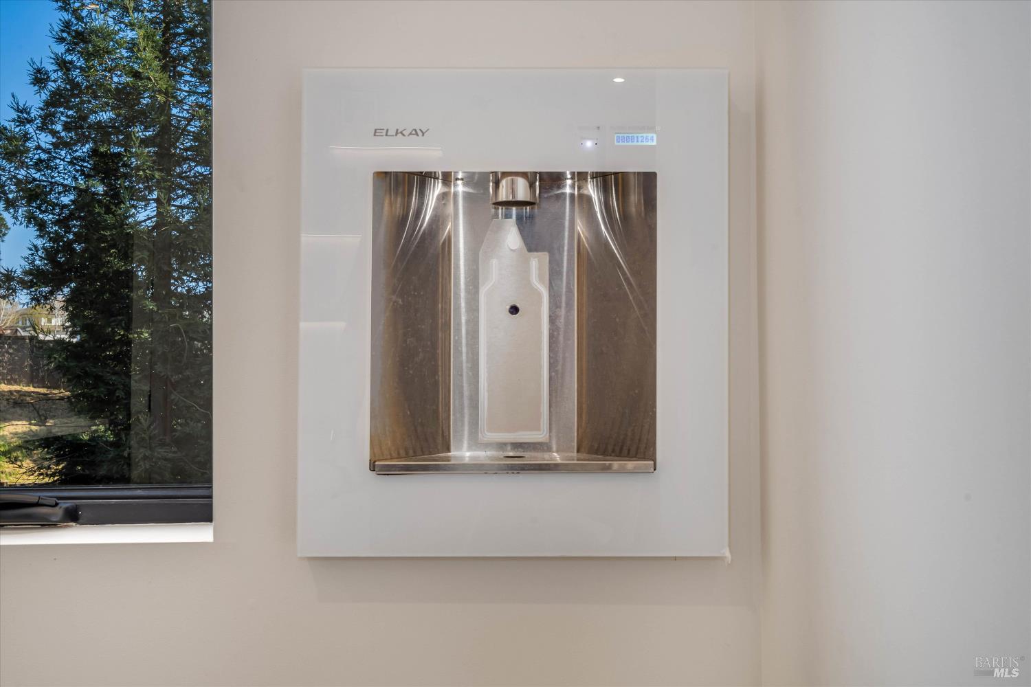 Detail Gallery Image 6 of 60 For 1994 W Bristlecone Ct, Santa Rosa,  CA 95403 - 4 Beds | 3/1 Baths