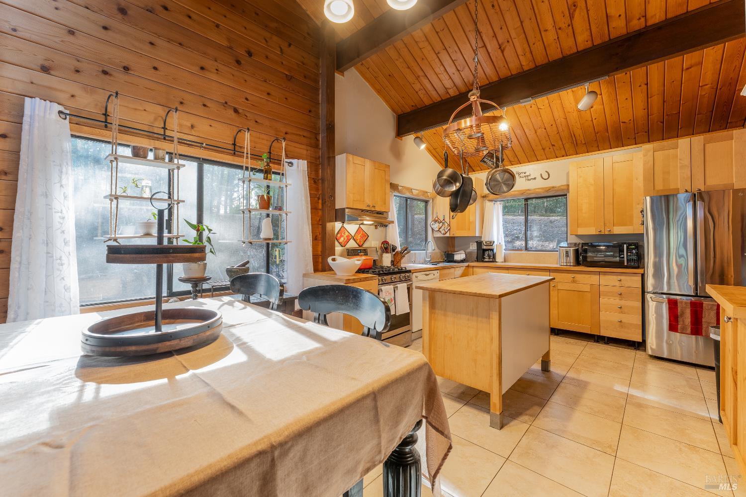 Detail Gallery Image 2 of 27 For 2645 Goose Rd, Willits,  CA 95490 - 3 Beds | 2 Baths