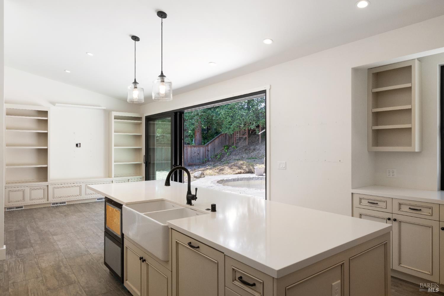 Detail Gallery Image 15 of 62 For 600 Miller Creek Rd, San Rafael,  CA 94903 - 3 Beds | 2/1 Baths