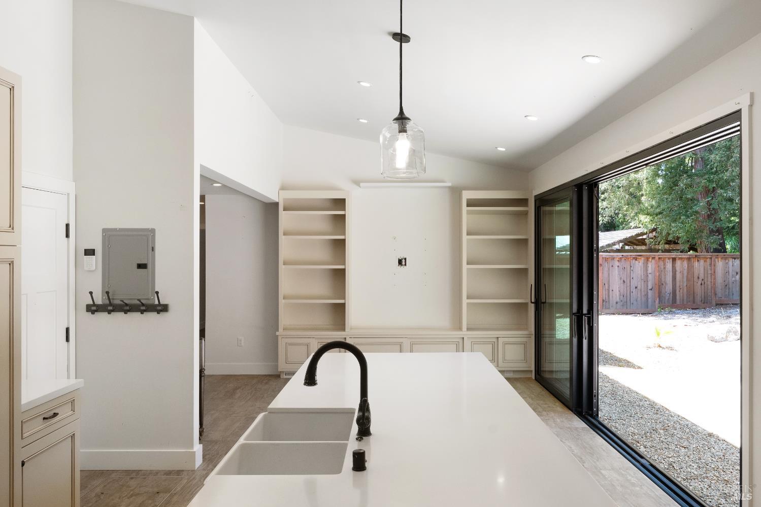 Detail Gallery Image 16 of 62 For 600 Miller Creek Rd, San Rafael,  CA 94903 - 3 Beds | 2/1 Baths
