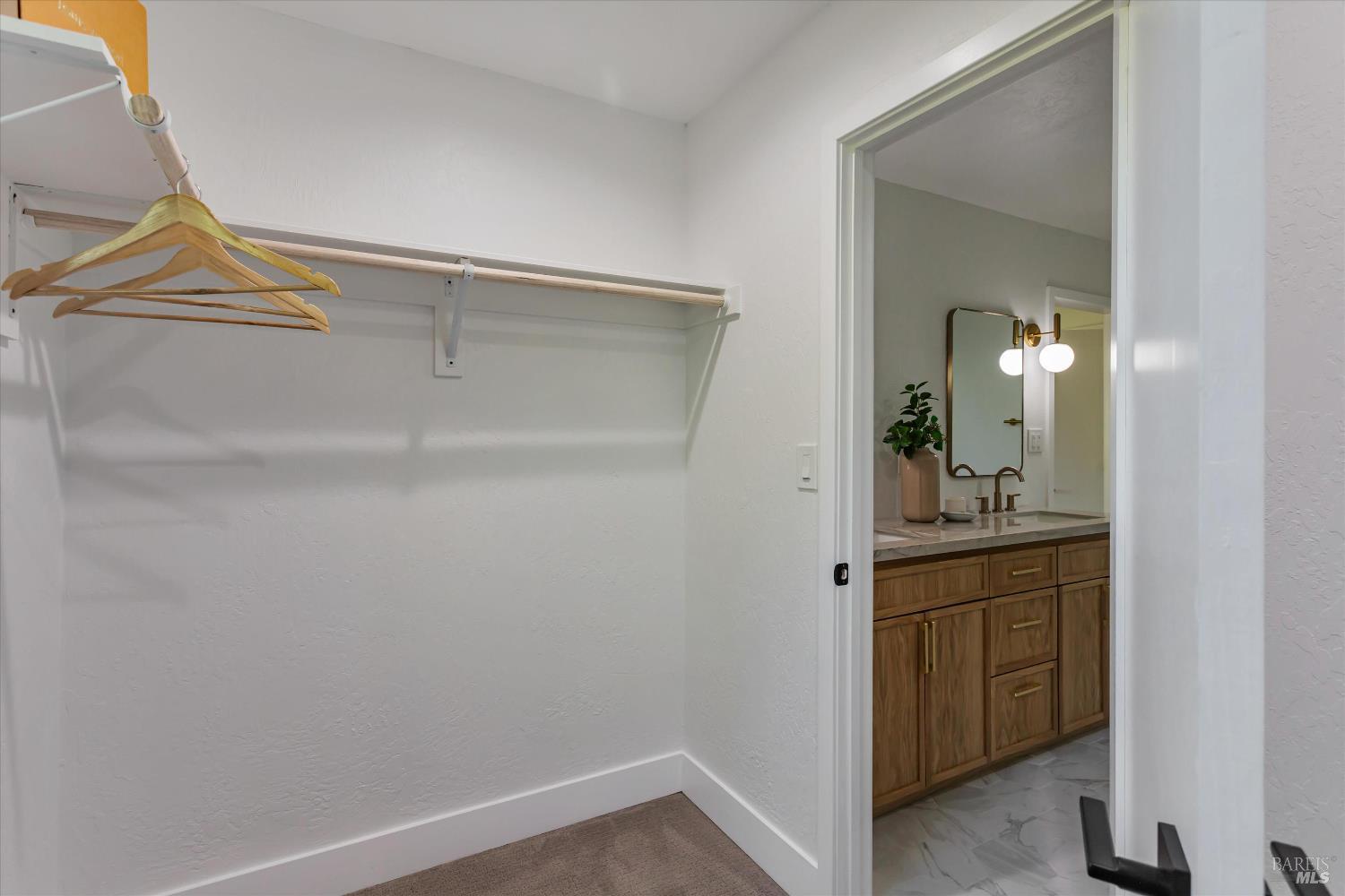Detail Gallery Image 19 of 40 For 690 Hudson Ct, Sonoma,  CA 95476 - 4 Beds | 3 Baths