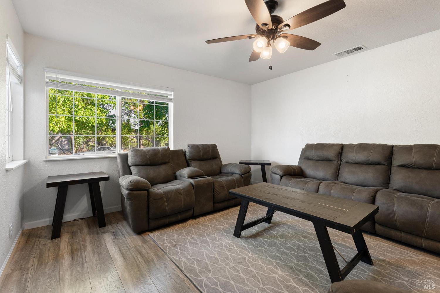 Detail Gallery Image 7 of 31 For 104 Birch St, Vacaville,  CA 95688 - 3 Beds | 1 Baths