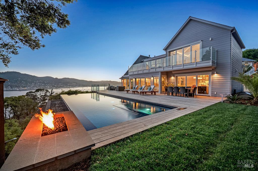 Detail Gallery Image 6 of 64 For 22 Eucalyptus Rd, Belvedere,  CA 94920 - 5 Beds | 4/2 Baths