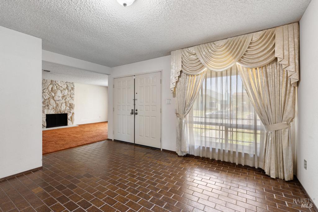 Detail Gallery Image 11 of 33 For 1417 Klamath Dr, Suisun City,  CA 94585 - 3 Beds | 2 Baths