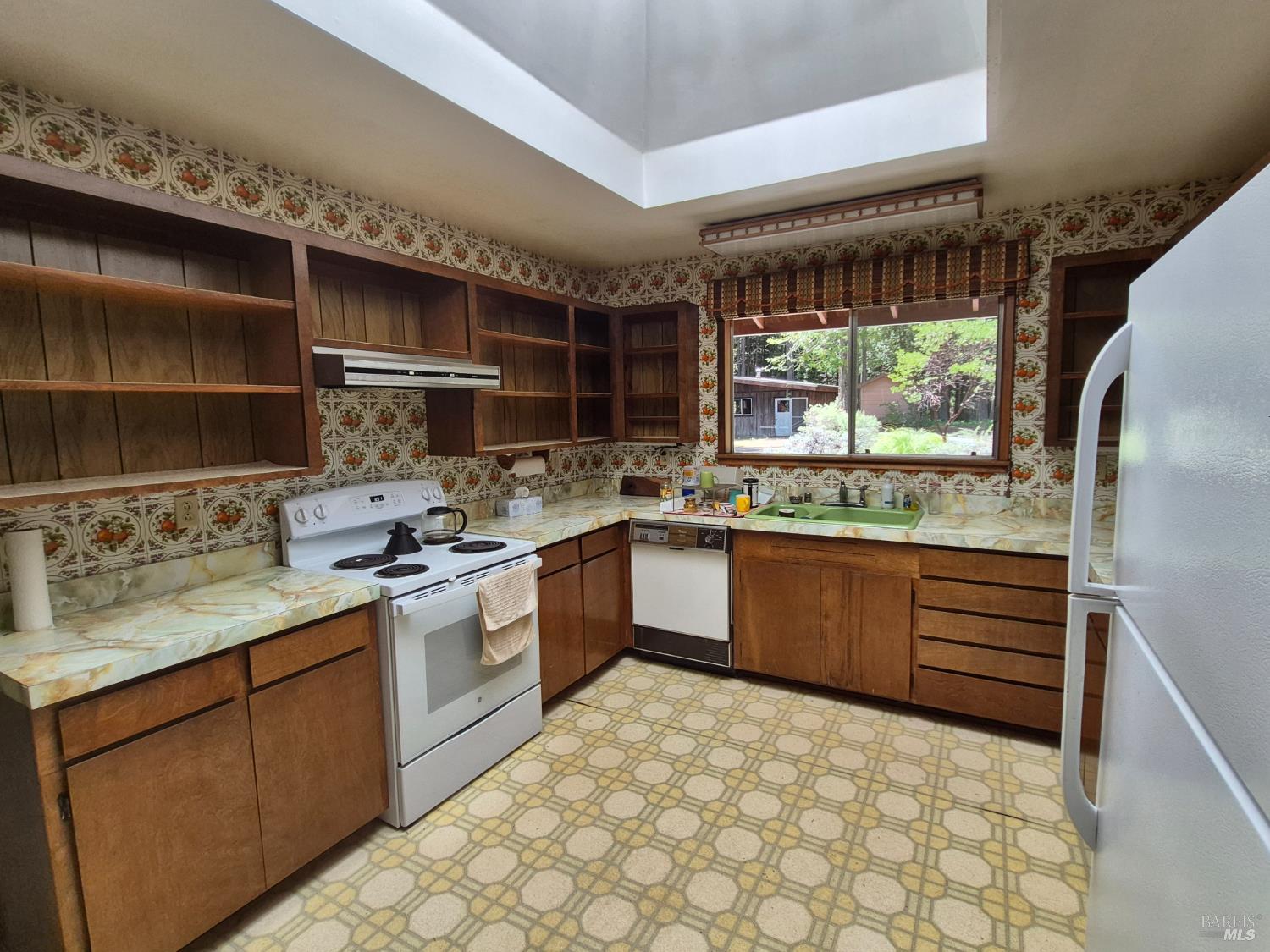 Detail Gallery Image 54 of 72 For 11903 Branscomb Rd, Branscomb,  CA 95454 - 3 Beds | 2 Baths