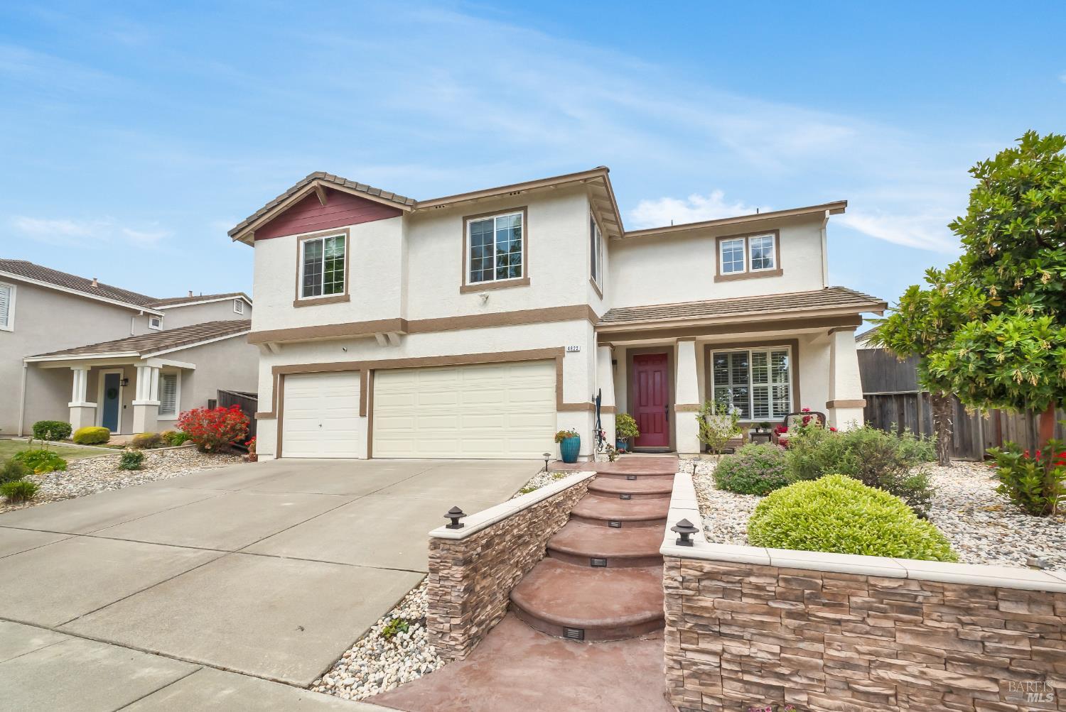 Detail Gallery Image 5 of 44 For 4822 N Ridgefield Way, Fairfield,  CA 94534 - 5 Beds | 3 Baths