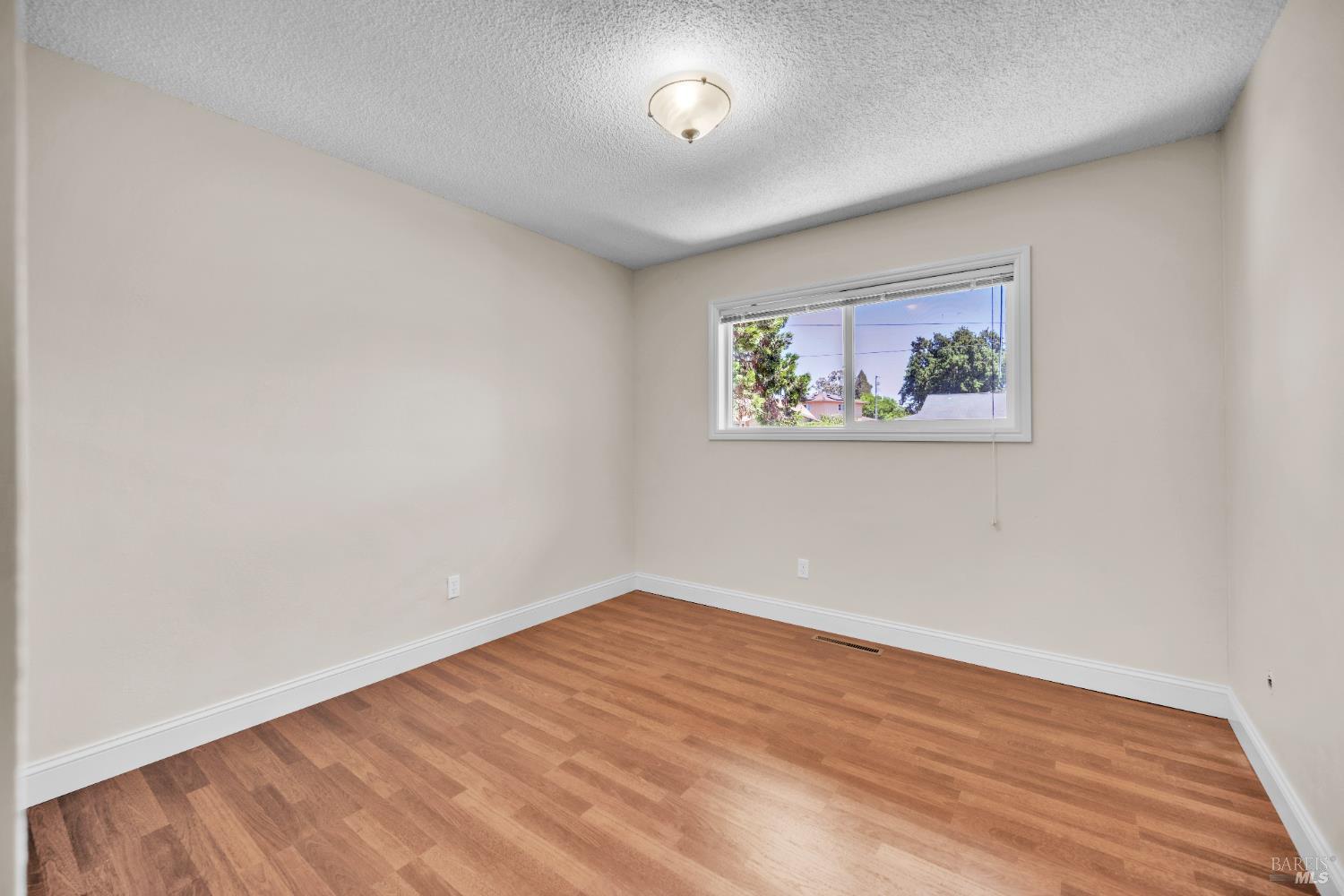 Lang Court, Santa Rosa, California image 15