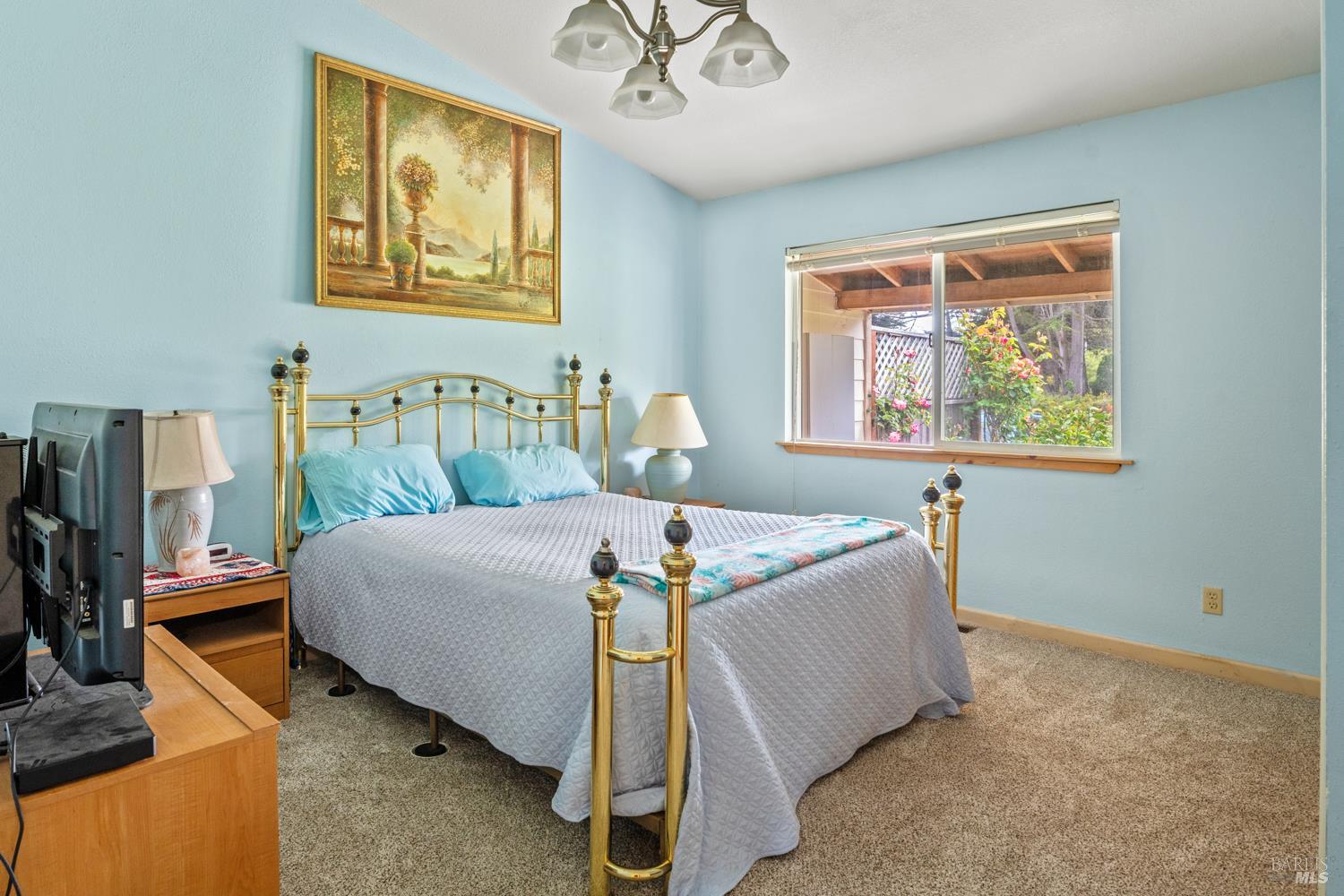 Detail Gallery Image 16 of 31 For 18520 Old Coast Hwy, Fort Bragg,  CA 95437 - 3 Beds | 2 Baths