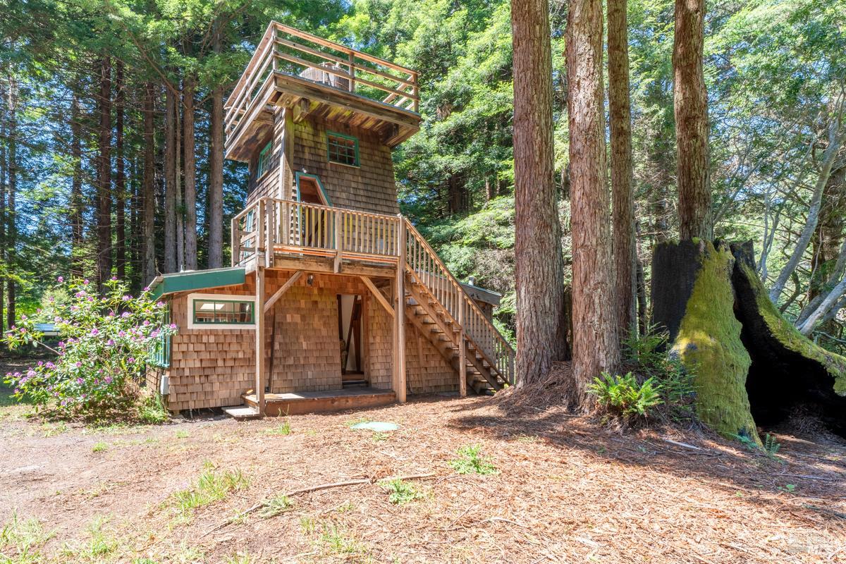 Detail Gallery Image 3 of 35 For 32371 Middle Ridge Rd, Albion,  CA 95410 - 2 Beds | 1 Baths