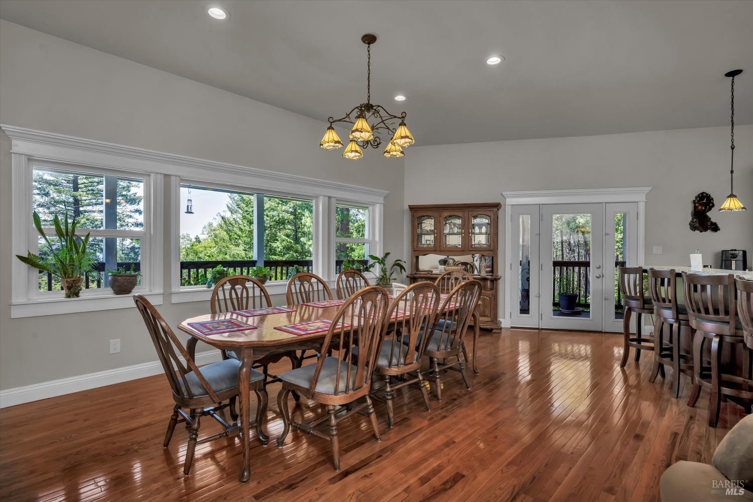 Detail Gallery Image 11 of 59 For 9474 Rockys Rd, Middletown,  CA 95461 - 2 Beds | 2/1 Baths
