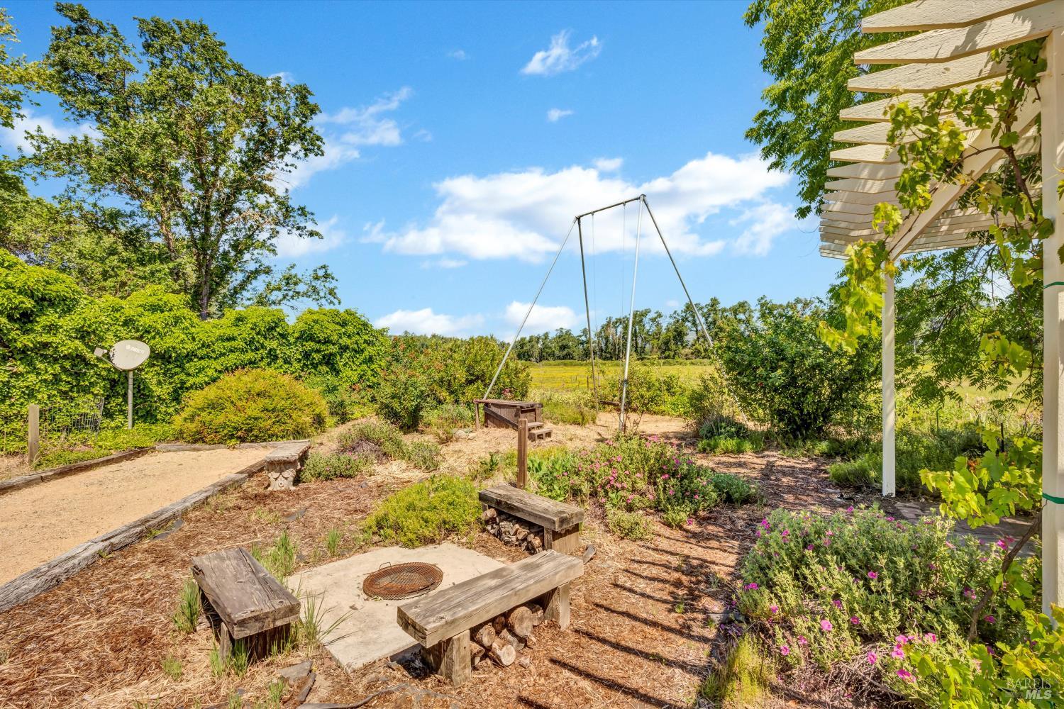 Detail Gallery Image 39 of 73 For 9700 Spring Valley Rd, Potter Valley,  CA 95469 - 3 Beds | 2 Baths