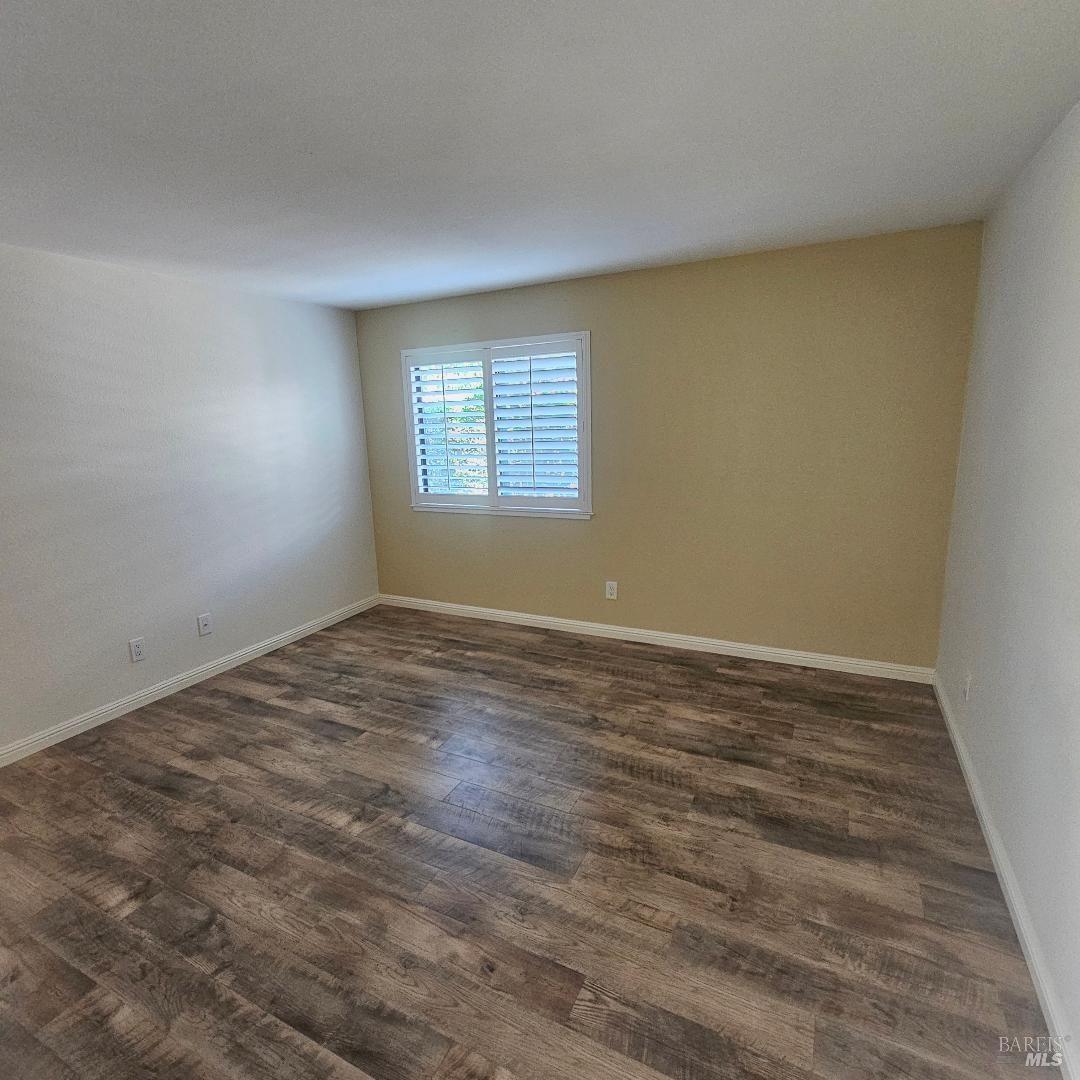 Detail Gallery Image 11 of 20 For 487 Mission Blvd, Santa Rosa,  CA 95409 - 2 Beds | 2 Baths