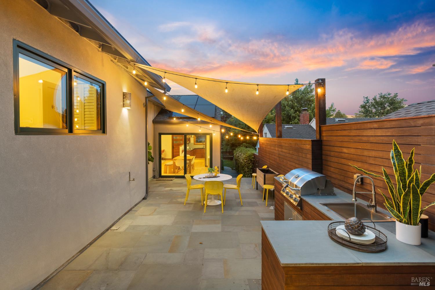 Detail Gallery Image 19 of 68 For 55 Durham Rd, San Anselmo,  CA 94960 - 3 Beds | 2 Baths