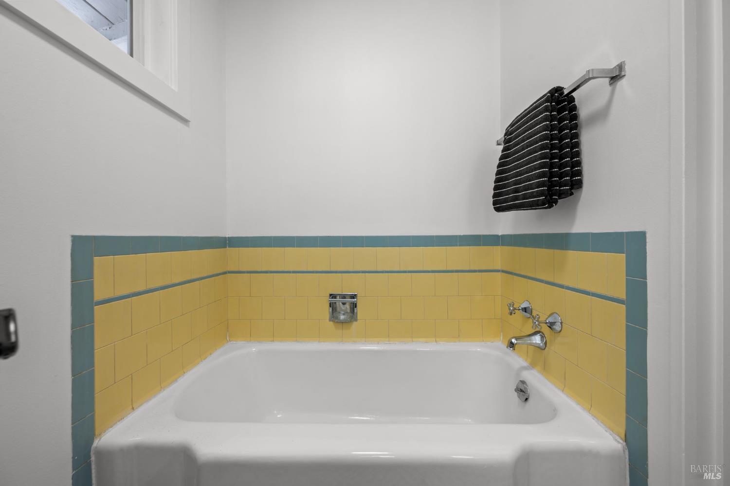 Detail Gallery Image 46 of 55 For 5600 Cazadero Hwy, Cazadero,  CA 95421 - 2 Beds | 1/1 Baths