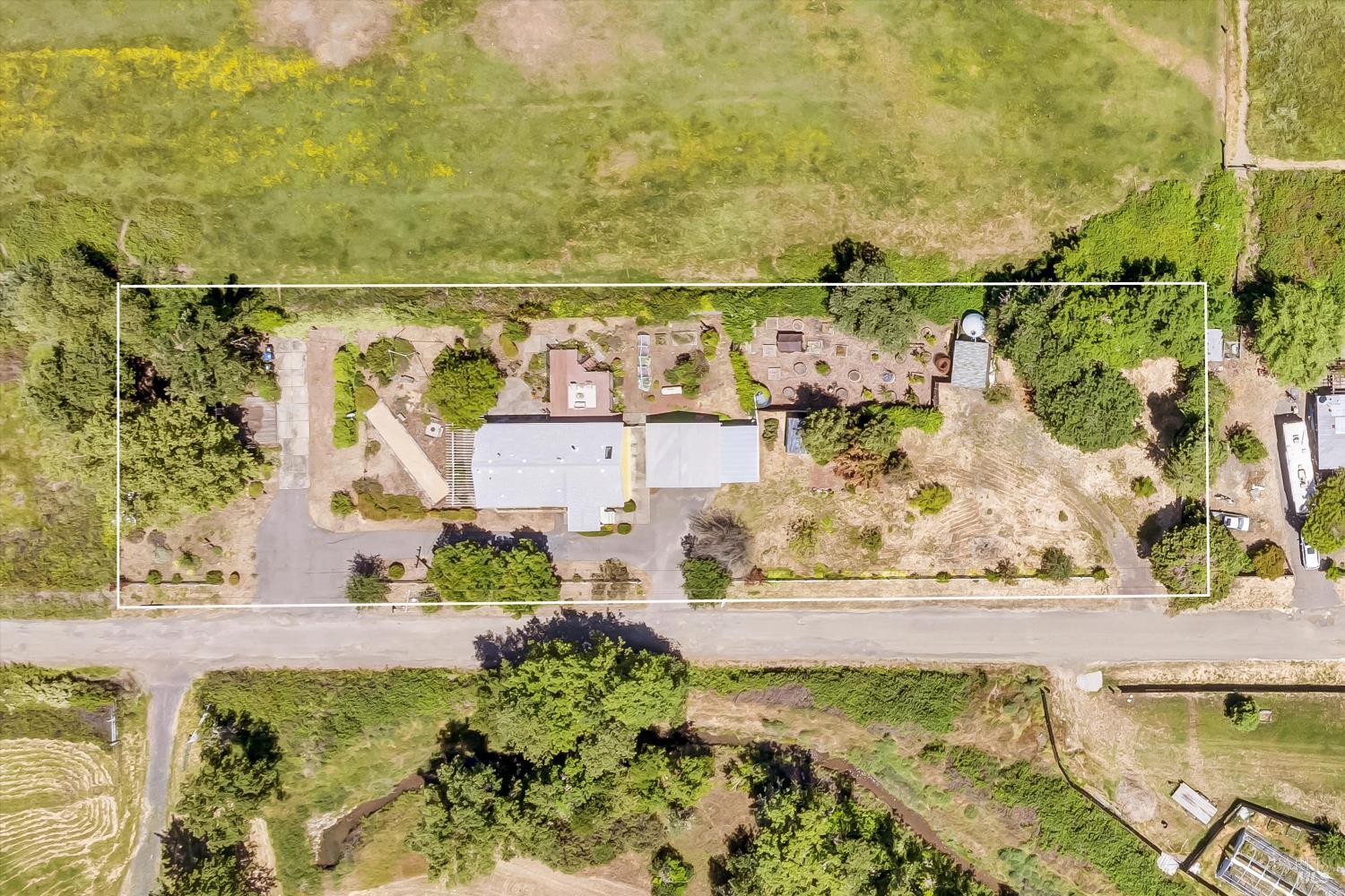 Detail Gallery Image 66 of 73 For 9700 Spring Valley Rd, Potter Valley,  CA 95469 - 3 Beds | 2 Baths