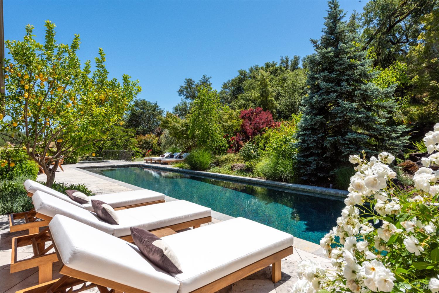 Detail Gallery Image 56 of 96 For 4030 Old Barn Rd, Healdsburg,  CA 95448 - 4 Beds | 5/1 Baths