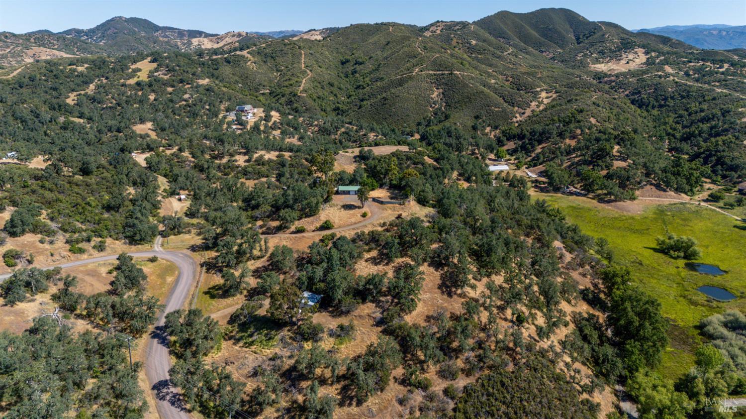 Detail Gallery Image 2 of 27 For 2840 Pear View Rd, Lakeport,  CA 95453 - 1 Beds | 1 Baths