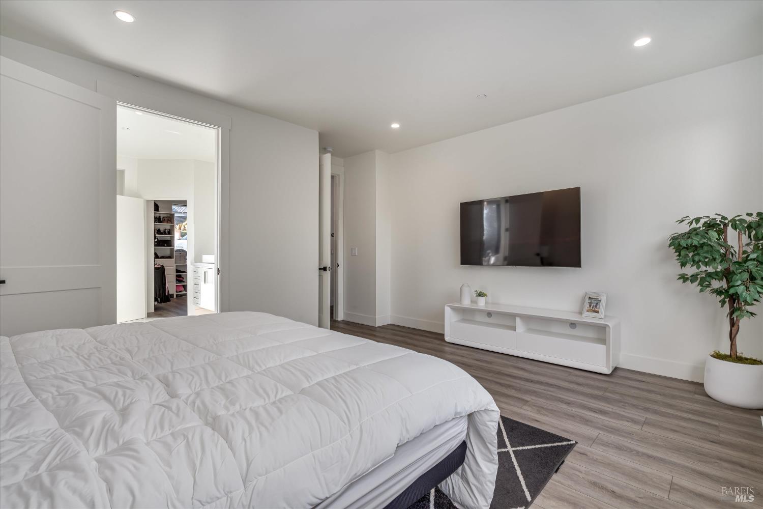 Detail Gallery Image 16 of 60 For 1994 W Bristlecone Ct, Santa Rosa,  CA 95403 - 4 Beds | 3/1 Baths