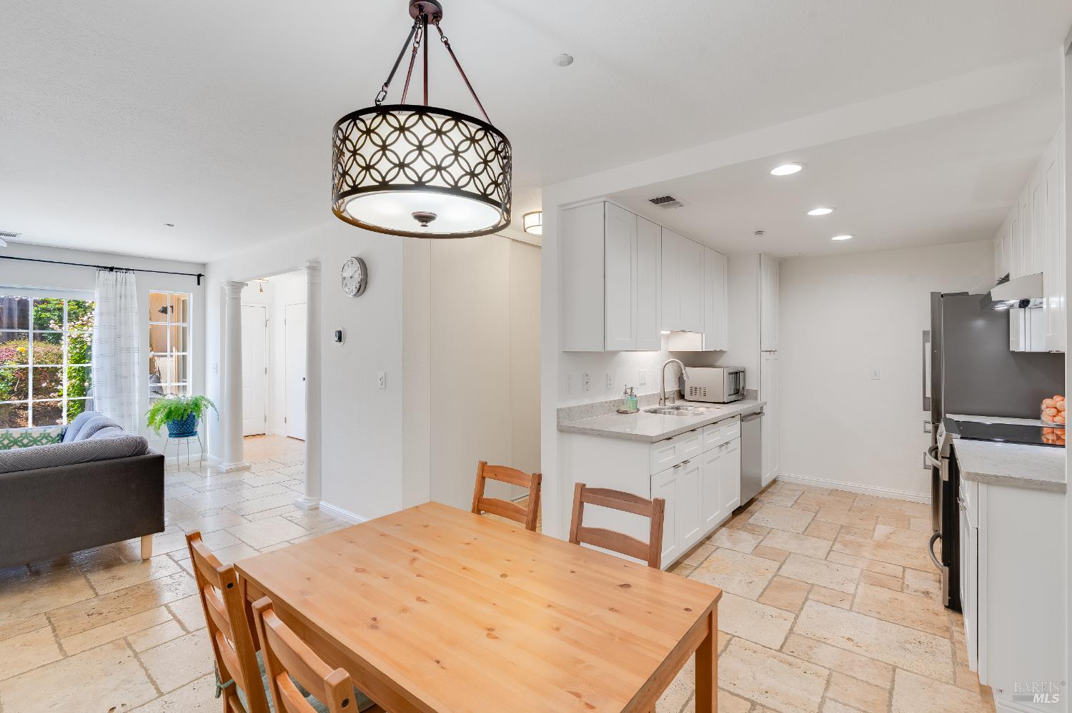 Detail Gallery Image 18 of 38 For 364 Columbia Cir, Benicia,  CA 94510 - 2 Beds | 2 Baths