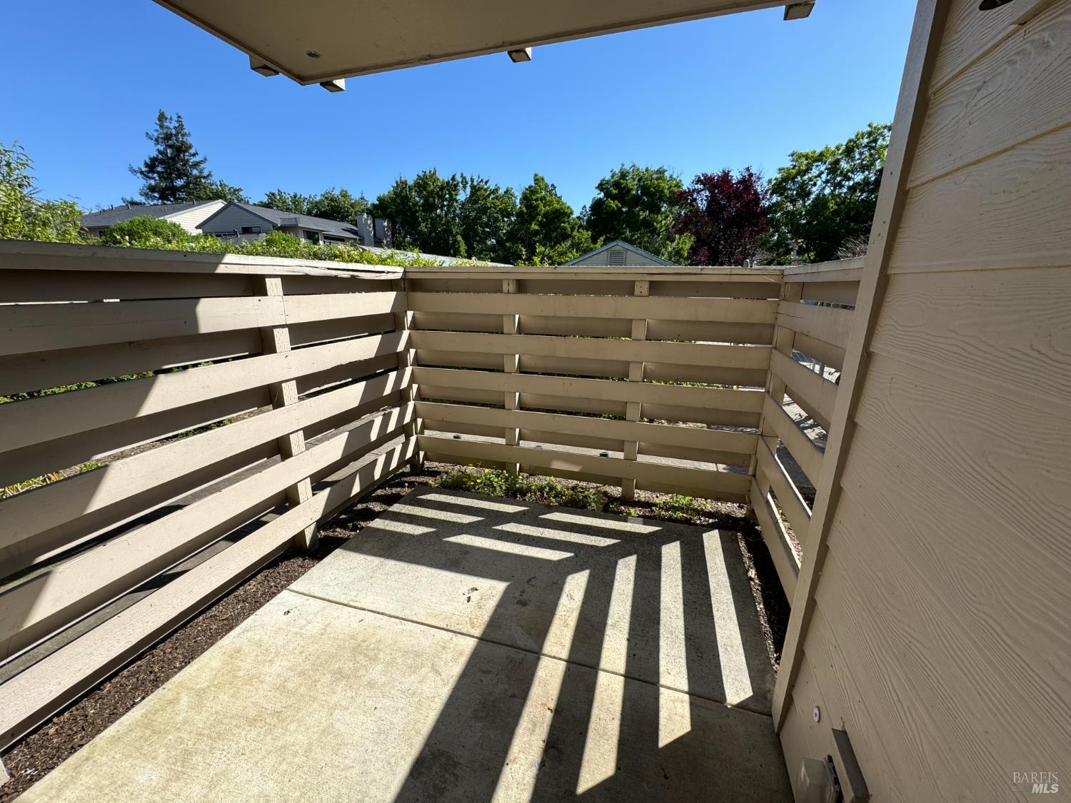 Detail Gallery Image 4 of 20 For 487 Mission Blvd, Santa Rosa,  CA 95409 - 2 Beds | 2 Baths
