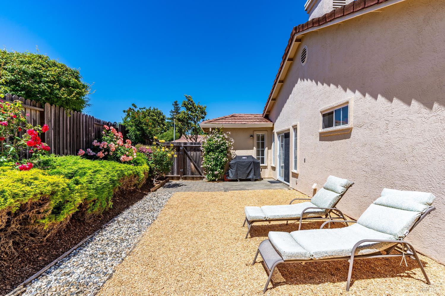 Detail Gallery Image 38 of 38 For 364 Columbia Cir, Benicia,  CA 94510 - 2 Beds | 2 Baths