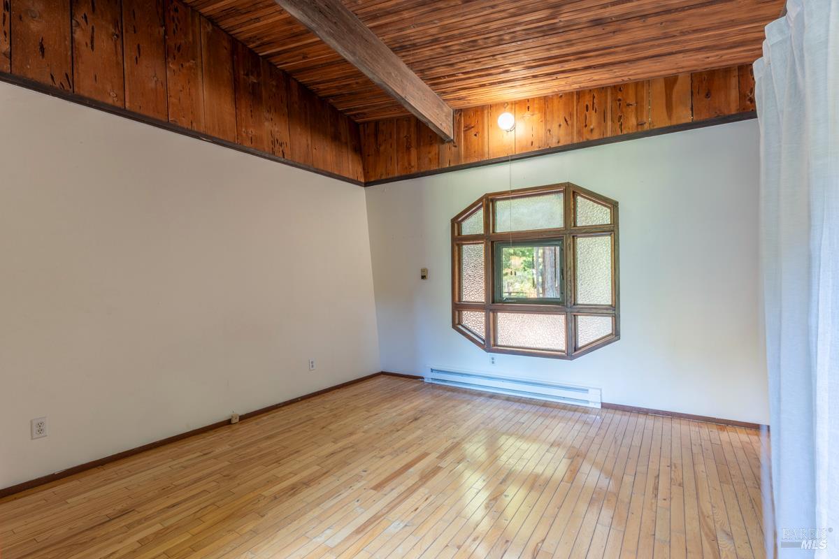 Detail Gallery Image 12 of 35 For 32371 Middle Ridge Rd, Albion,  CA 95410 - 2 Beds | 1 Baths