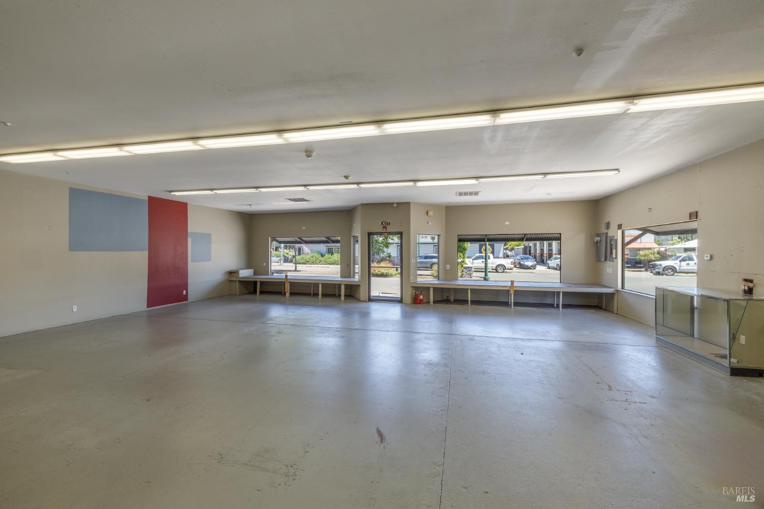 Detail Gallery Image 10 of 25 For 219 S Cloverdale Blvd, Cloverdale,  CA 95425 - – Beds | – Baths