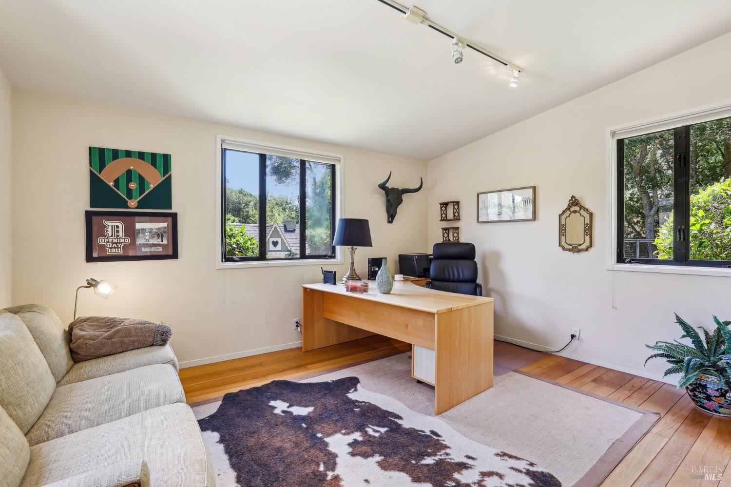 Detail Gallery Image 19 of 41 For 225 Van Winkle Dr, San Anselmo,  CA 94960 - 5 Beds | 4 Baths