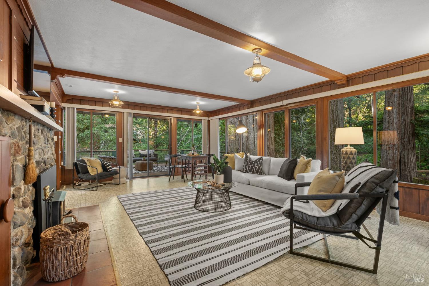 Detail Gallery Image 5 of 55 For 5600 Cazadero Hwy, Cazadero,  CA 95421 - 2 Beds | 1/1 Baths