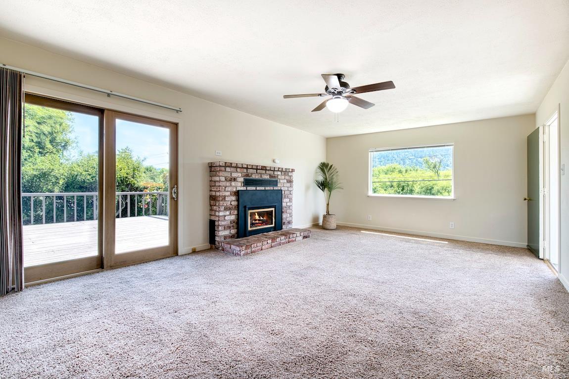 Detail Gallery Image 8 of 31 For 10940 State Route One Unkn, Point Reyes Station,  CA 94956 - 3 Beds | 1 Baths