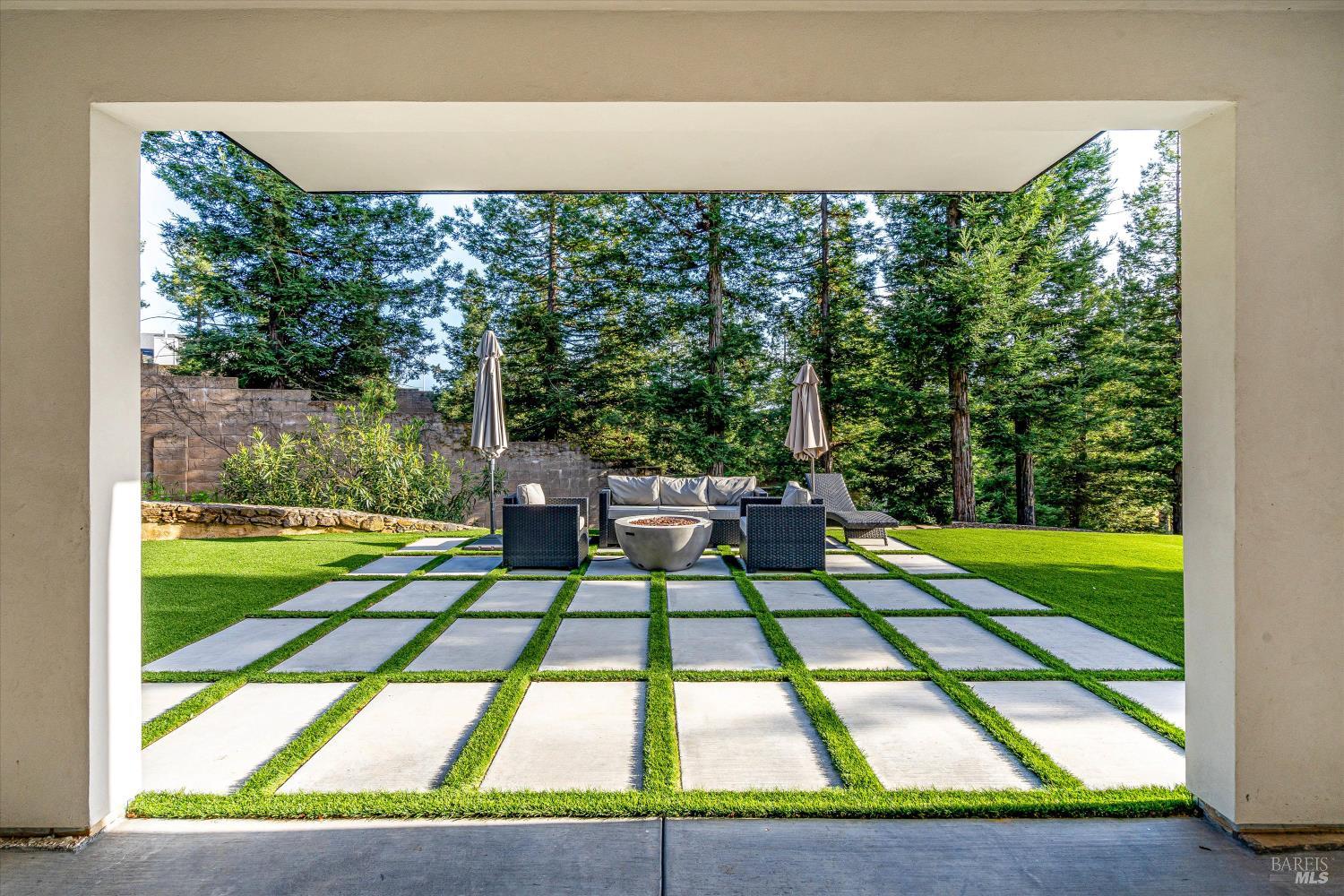 Detail Gallery Image 50 of 60 For 1994 W Bristlecone Ct, Santa Rosa,  CA 95403 - 4 Beds | 3/1 Baths