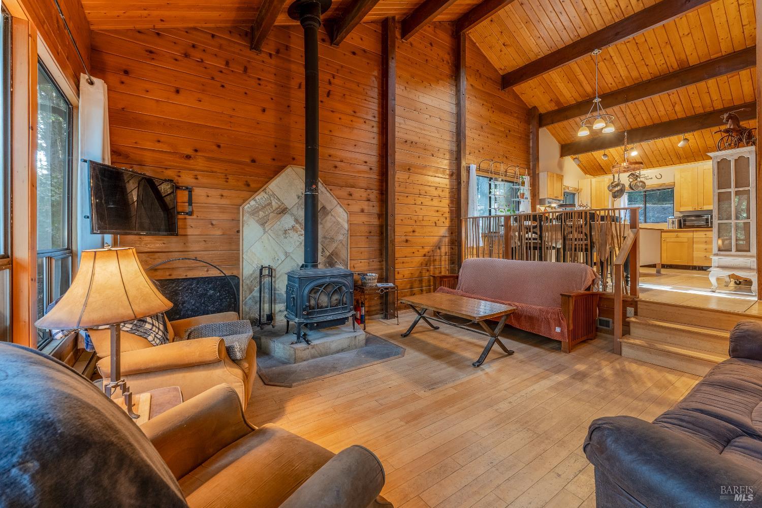 Detail Gallery Image 5 of 27 For 2645 Goose Rd, Willits,  CA 95490 - 3 Beds | 2 Baths