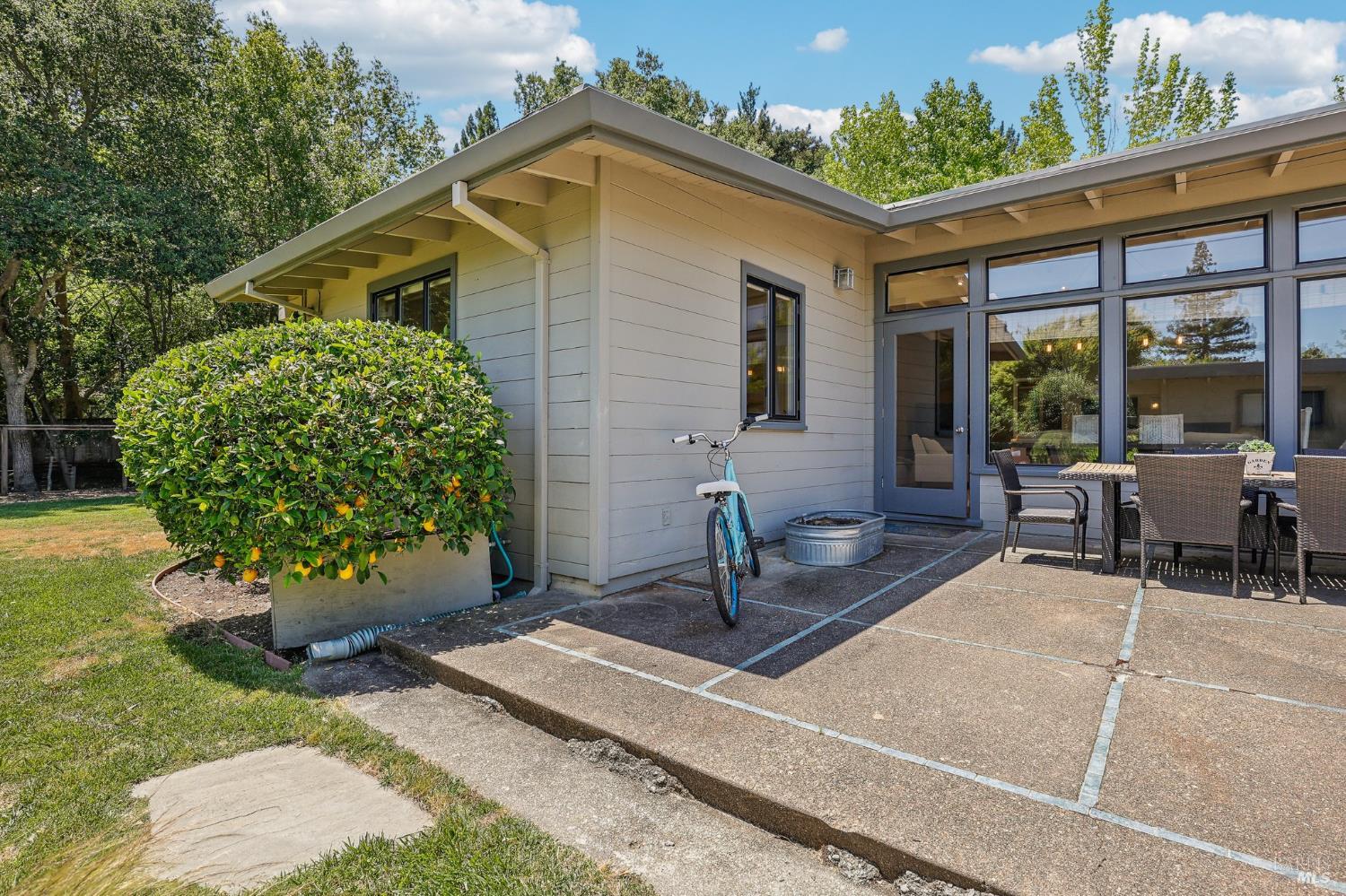 Detail Gallery Image 35 of 41 For 225 Van Winkle Dr, San Anselmo,  CA 94960 - 5 Beds | 4 Baths