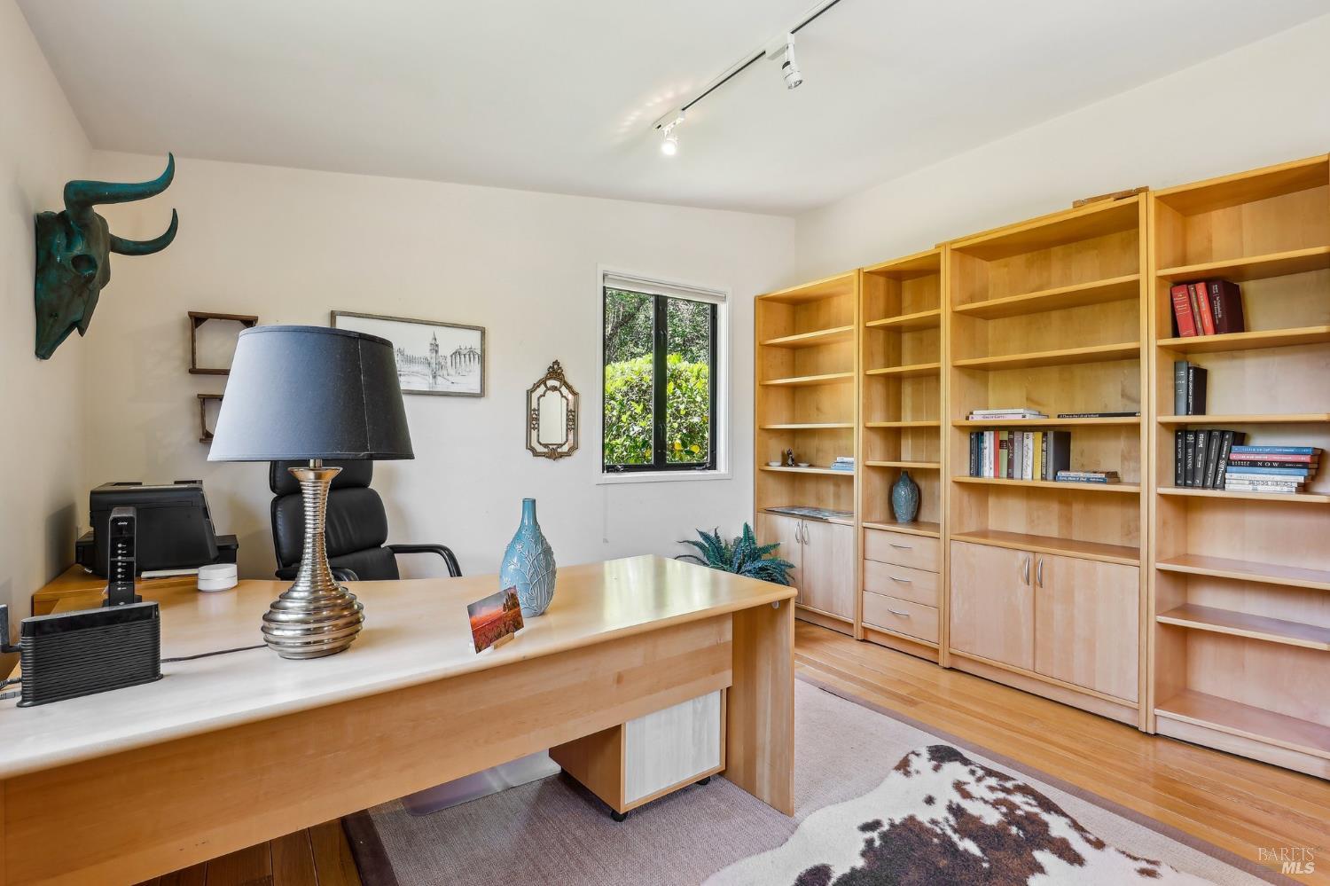 Detail Gallery Image 20 of 41 For 225 Van Winkle Dr, San Anselmo,  CA 94960 - 5 Beds | 4 Baths