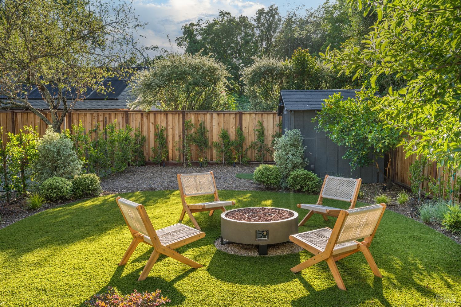 Detail Gallery Image 17 of 52 For 825 Austin Ave, Sonoma,  CA 95476 - 4 Beds | 3/1 Baths