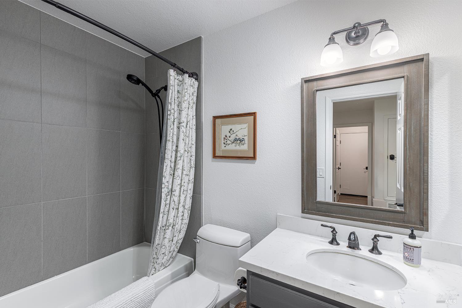 Detail Gallery Image 39 of 45 For 3336 Brittany Cir, Napa,  CA 94558 - 3 Beds | 2 Baths