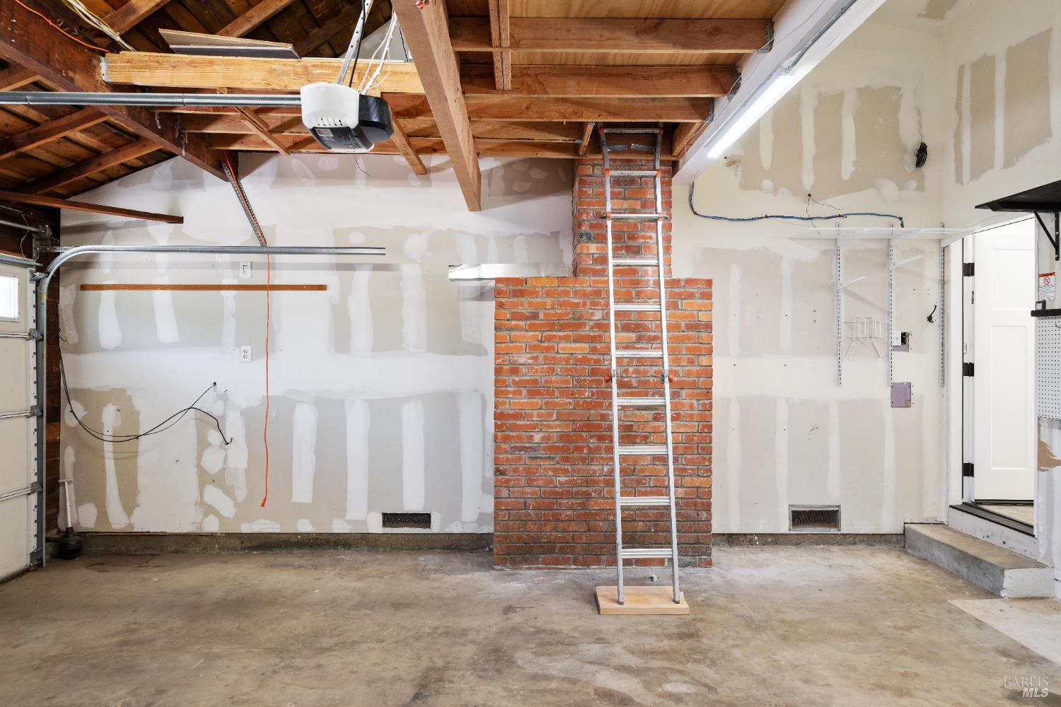 Detail Gallery Image 54 of 62 For 600 Miller Creek Rd, San Rafael,  CA 94903 - 3 Beds | 2/1 Baths