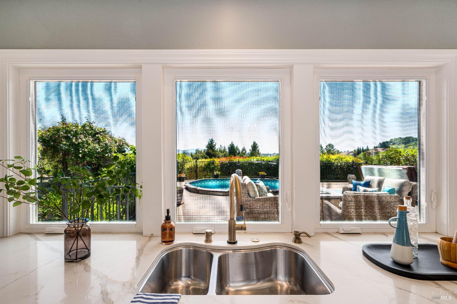 Detail Gallery Image 19 of 64 For 12 Maidu Ct, Napa,  CA 94558 - 4 Beds | 3 Baths