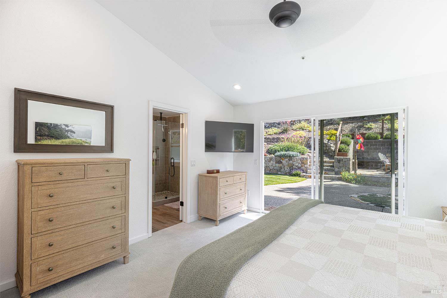 Detail Gallery Image 6 of 45 For 3336 Brittany Cir, Napa,  CA 94558 - 3 Beds | 2 Baths