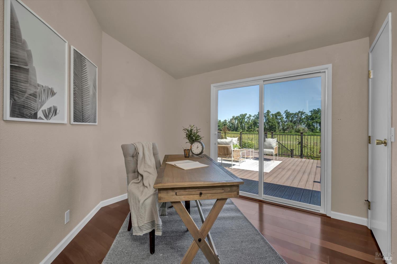 Detail Gallery Image 31 of 73 For 9700 Spring Valley Rd, Potter Valley,  CA 95469 - 3 Beds | 2 Baths