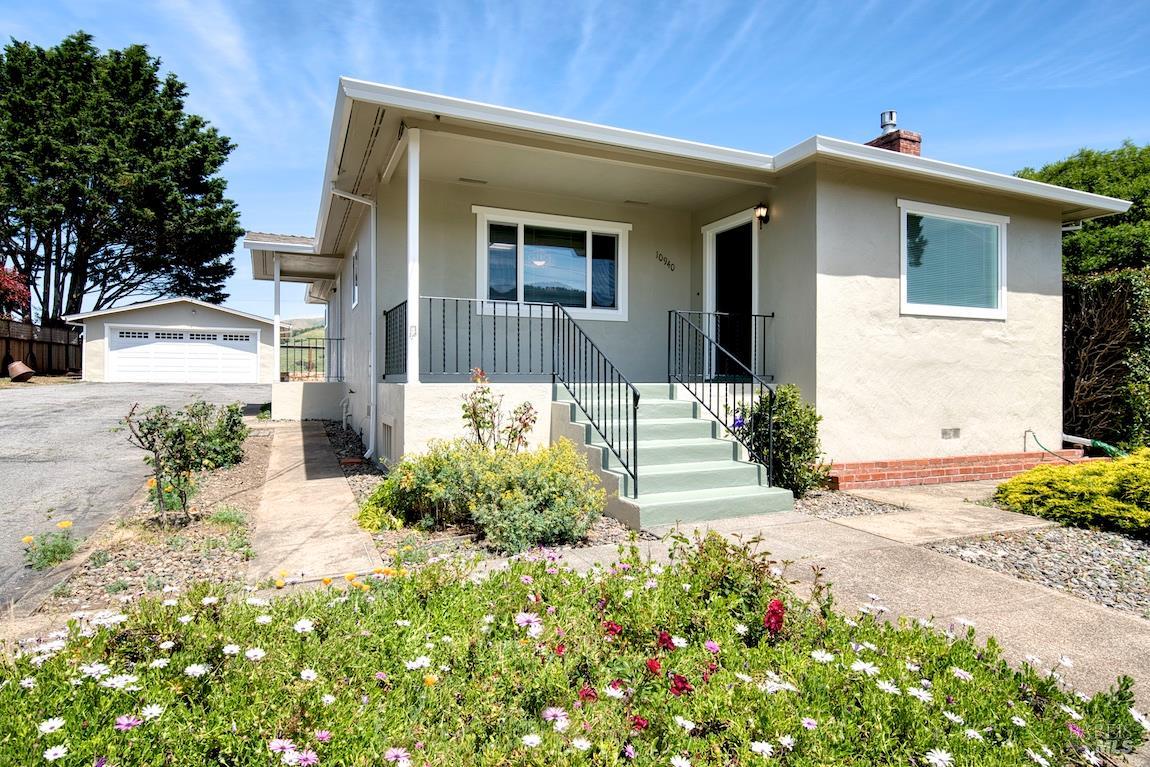 Detail Gallery Image 7 of 31 For 10940 State Route One Unkn, Point Reyes Station,  CA 94956 - 3 Beds | 1 Baths