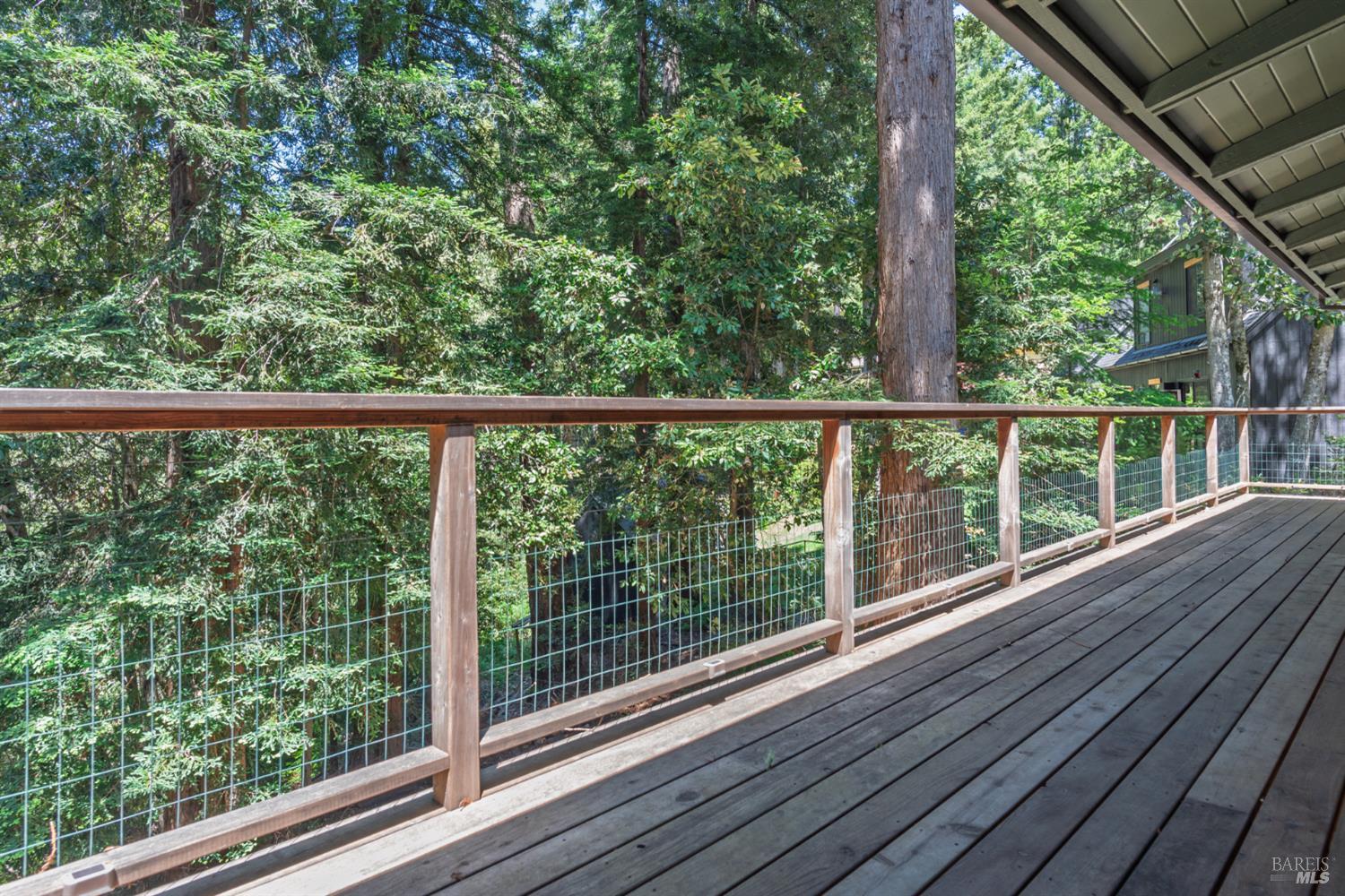 Detail Gallery Image 21 of 39 For 45270 Ocean View Ln, Gualala,  CA 95445 - 2 Beds | 1 Baths