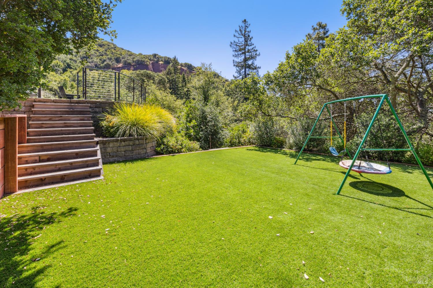 Detail Gallery Image 46 of 64 For 6 Live Oak Way, San Rafael,  CA 94901 - 4 Beds | 4/1 Baths