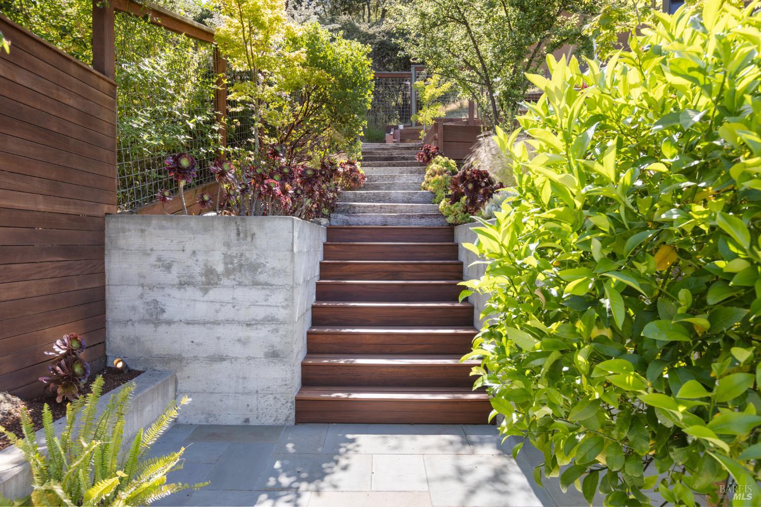 Detail Gallery Image 56 of 68 For 55 Durham Rd, San Anselmo,  CA 94960 - 3 Beds | 2 Baths