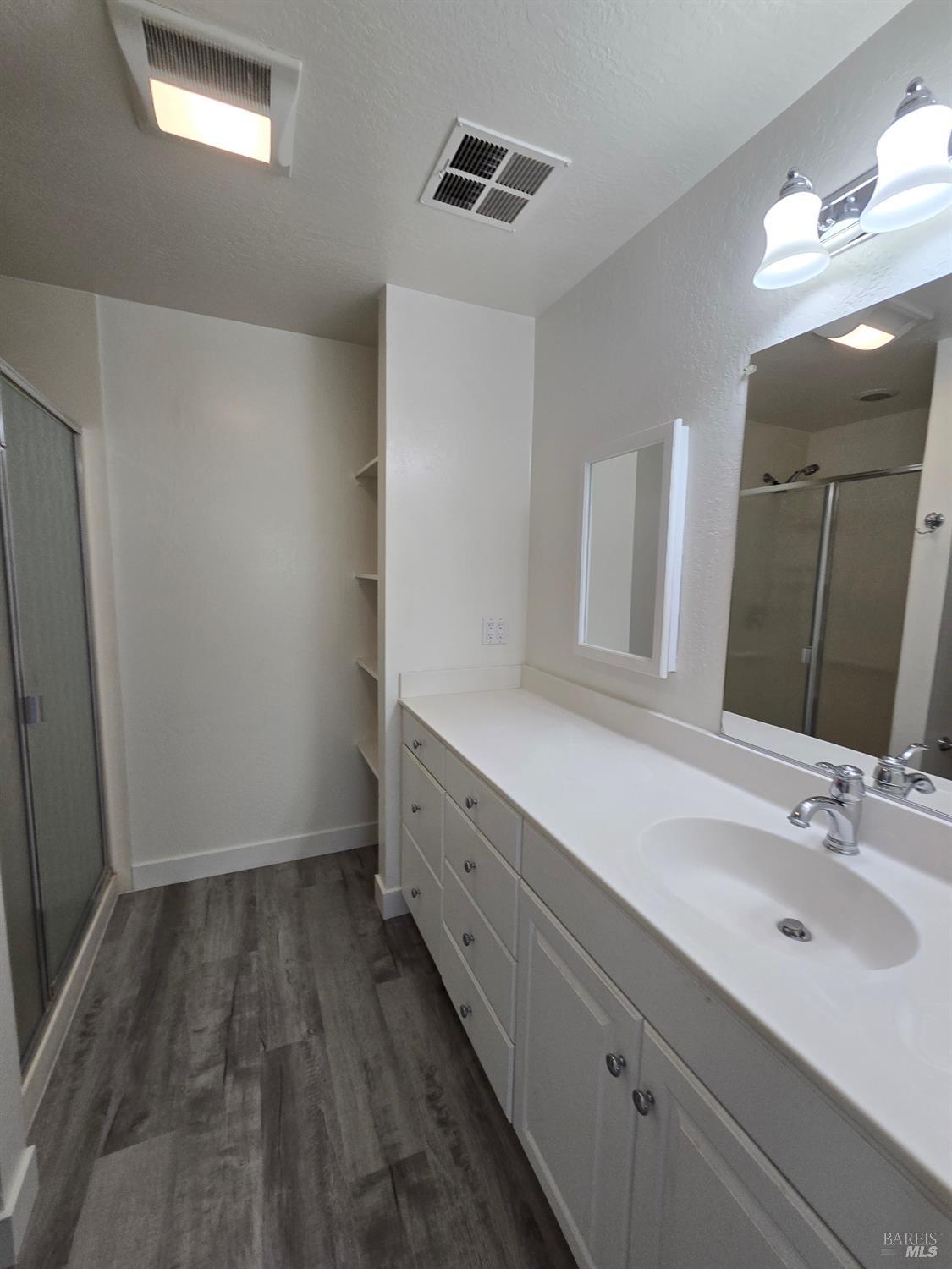 Detail Gallery Image 25 of 29 For 108 N Napa Dr, Petaluma,  CA 94954 - 2 Beds | 2 Baths