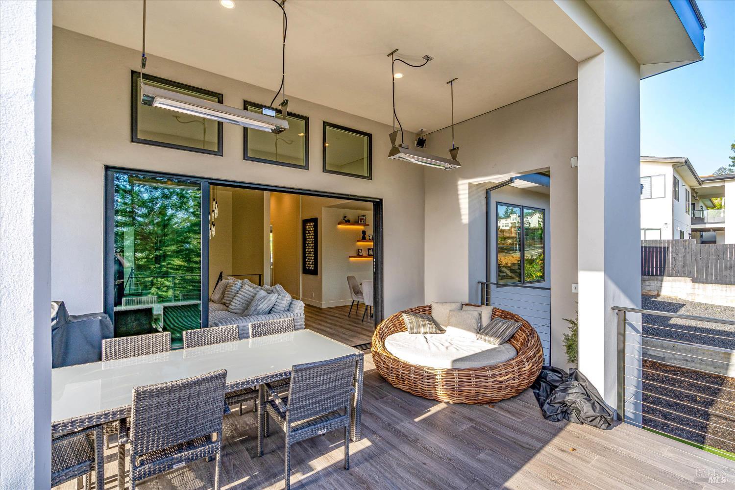 Detail Gallery Image 3 of 60 For 1994 W Bristlecone Ct, Santa Rosa,  CA 95403 - 4 Beds | 3/1 Baths