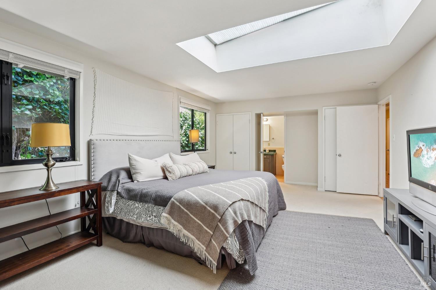 Detail Gallery Image 24 of 41 For 225 Van Winkle Dr, San Anselmo,  CA 94960 - 5 Beds | 4 Baths