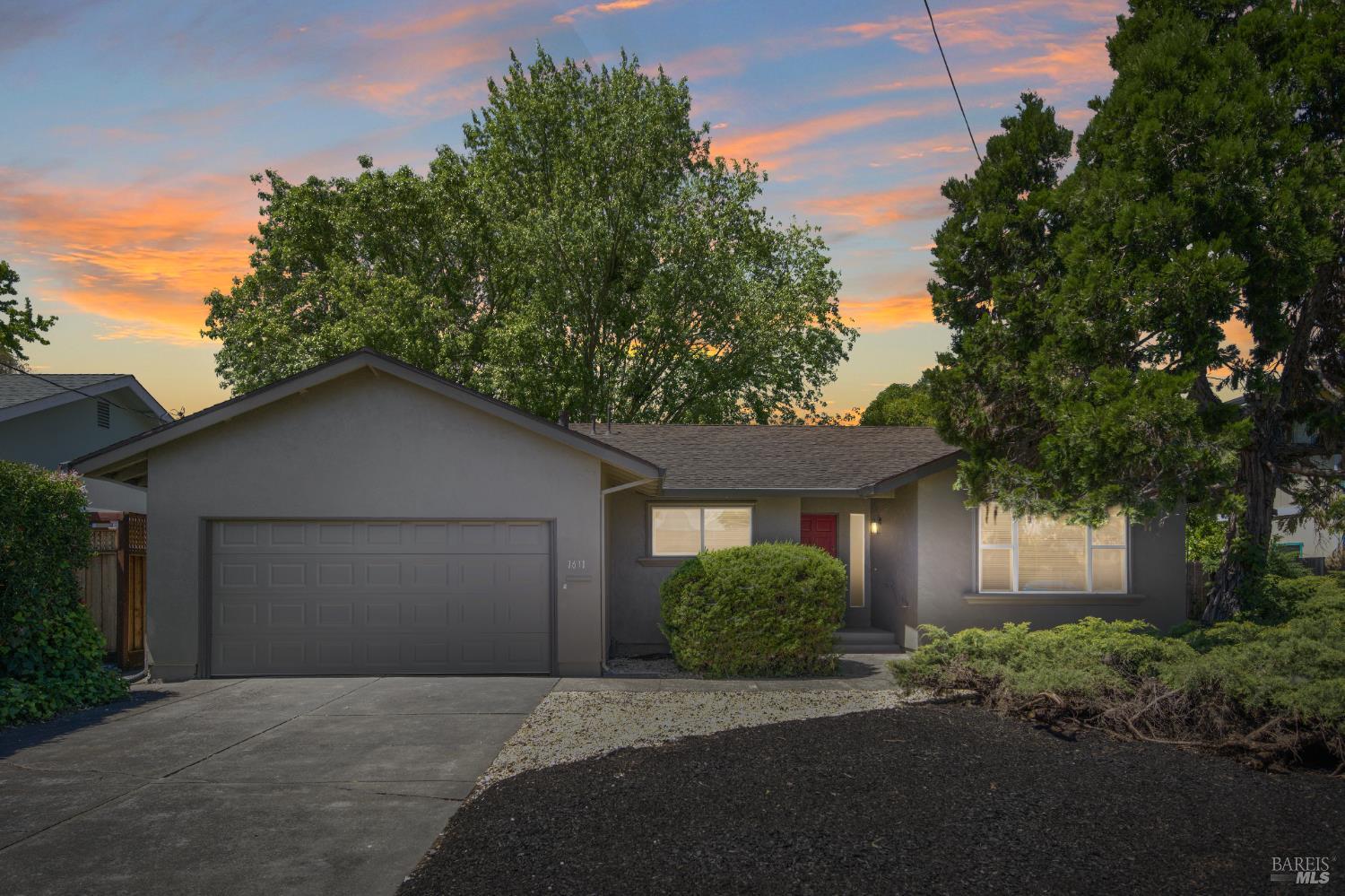 Lang Court, Santa Rosa, California image 1